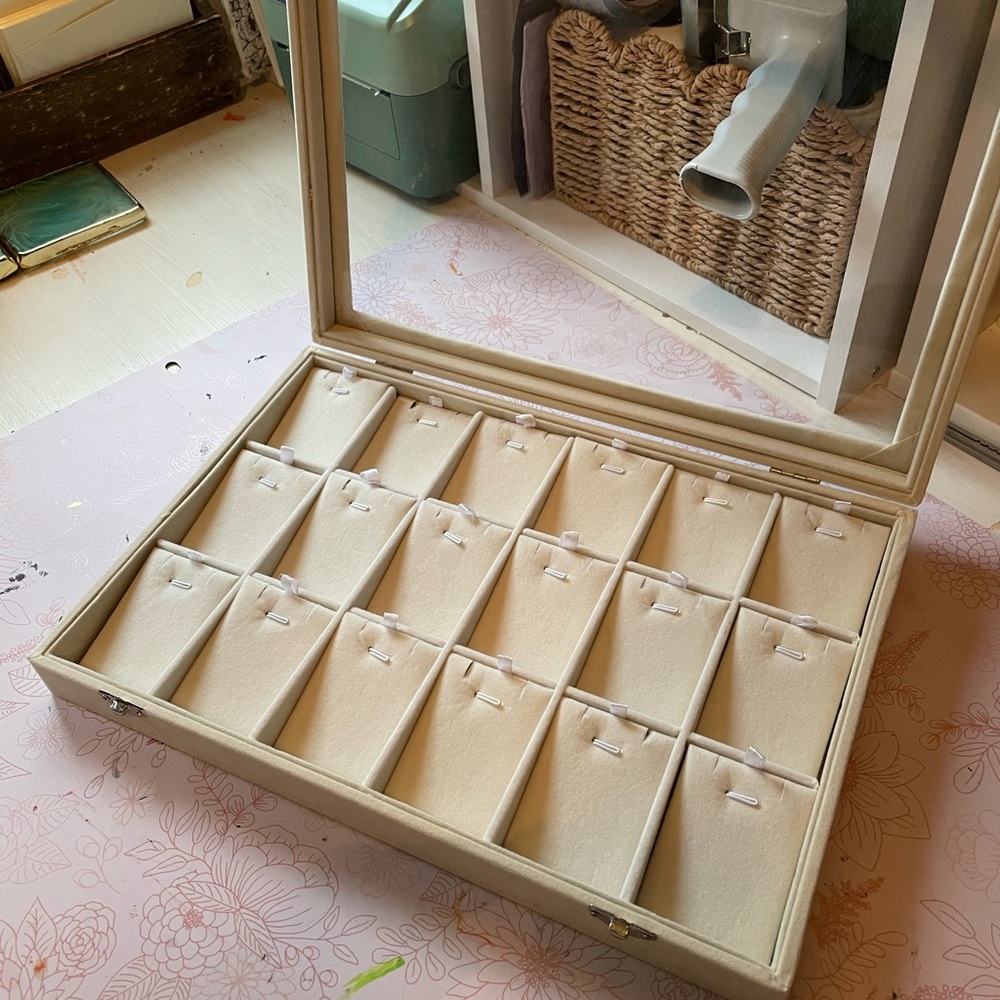 Cream Jewelry Display Case